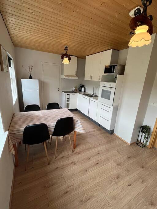 Black Valley Apartment Thoroddsstathir Exterior foto